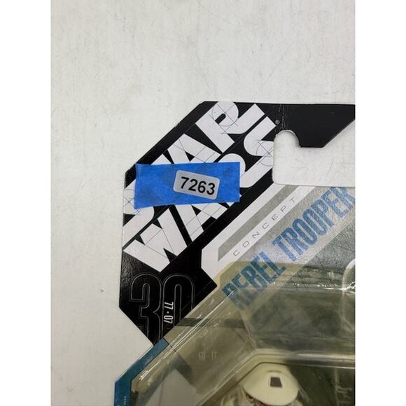 NEW Hasbro Star Wars: 30th Anniversary-Signature Series Concept Rebel Trooper - Picture 8 of 8